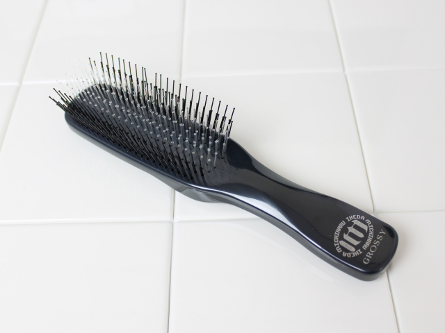 スカルプブラシGROSSY